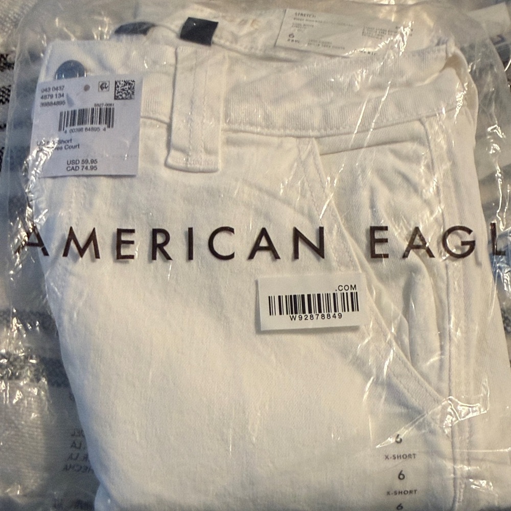 American Eagle Cool White Stretch Jeans